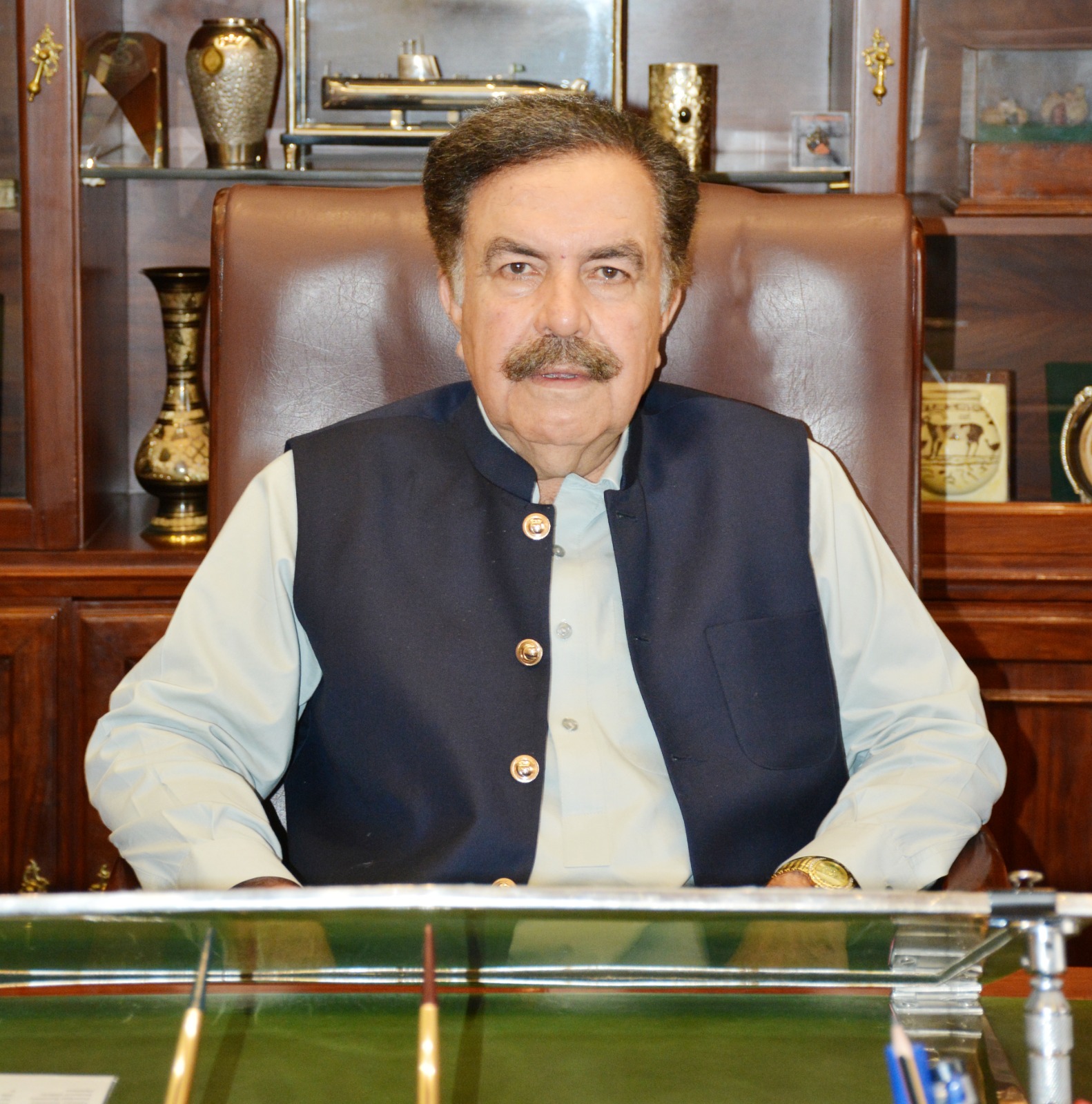 Governor Balochistan, Shaik Jaffar Khan Mandokhail